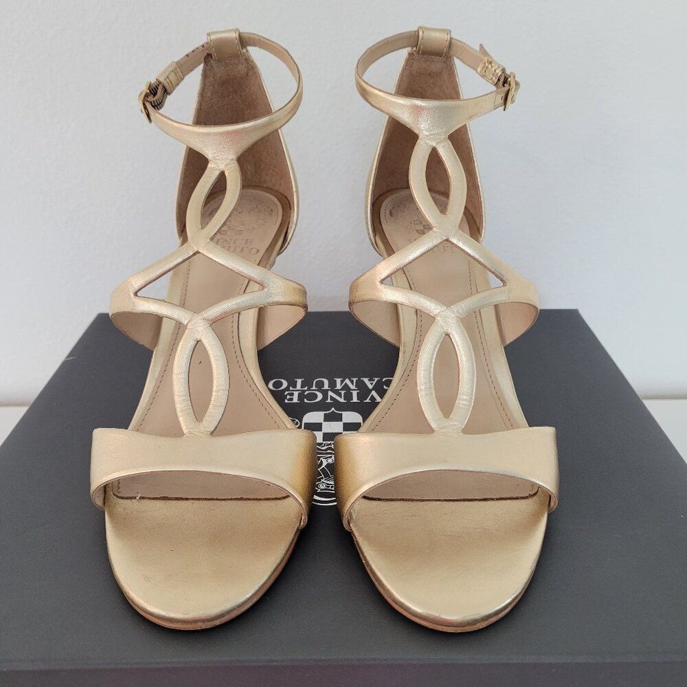 VINCE CAMUTO Mid Heel VC-PAYTO Ankle Sandals in Egyptian Gold ~ 7.5M - Picture 2 of 10
